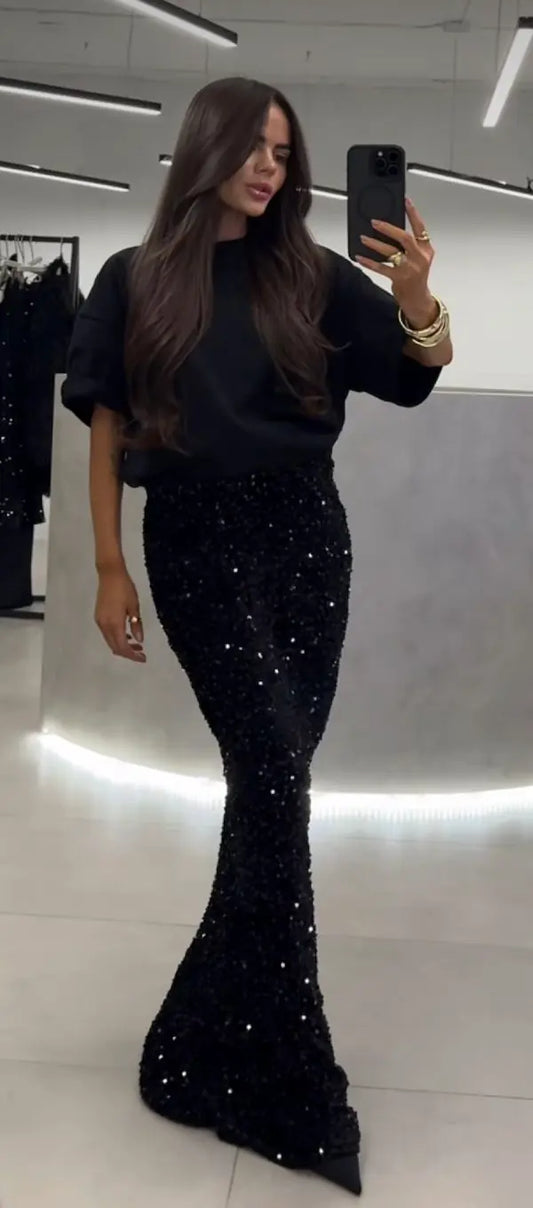 9 Essential Holiday Party Outfit Ideas That Always Impress