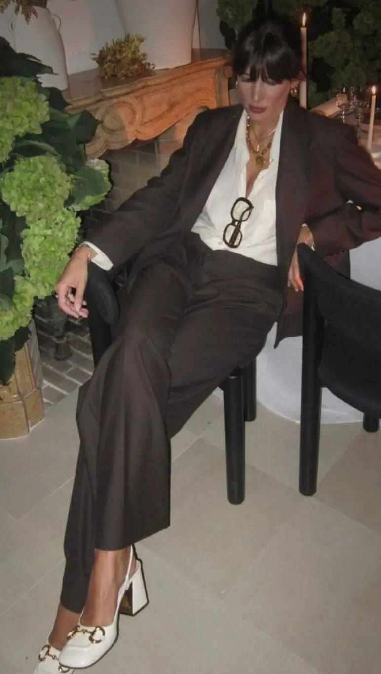Business Casual Outfit Ideas for Women Who Mean Business